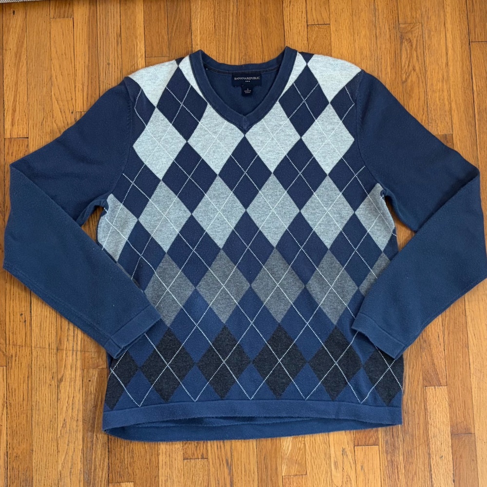 Banana Republic Navy and Gray Argyle Sweater
